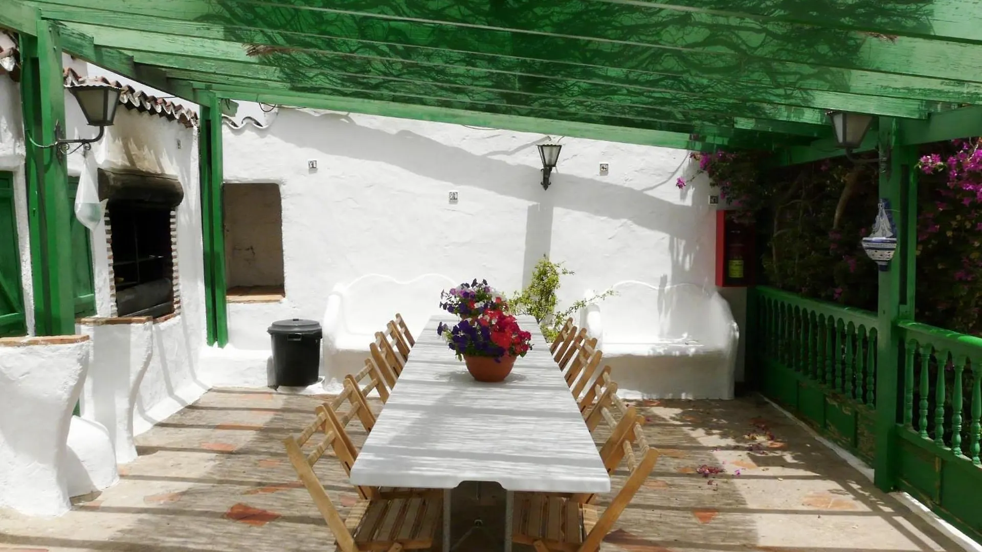 Casa Roja Mit Pool Und Terrasse Fuer 6 Personen Villa Charco del Pino Holiday home